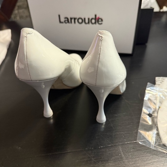Larroude white heels/pumps new in the box - Picture 4 of 13